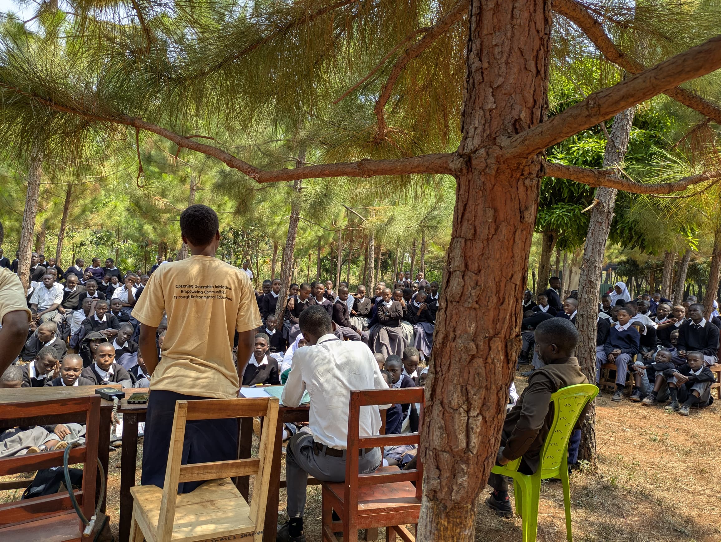 Community climate training under trees